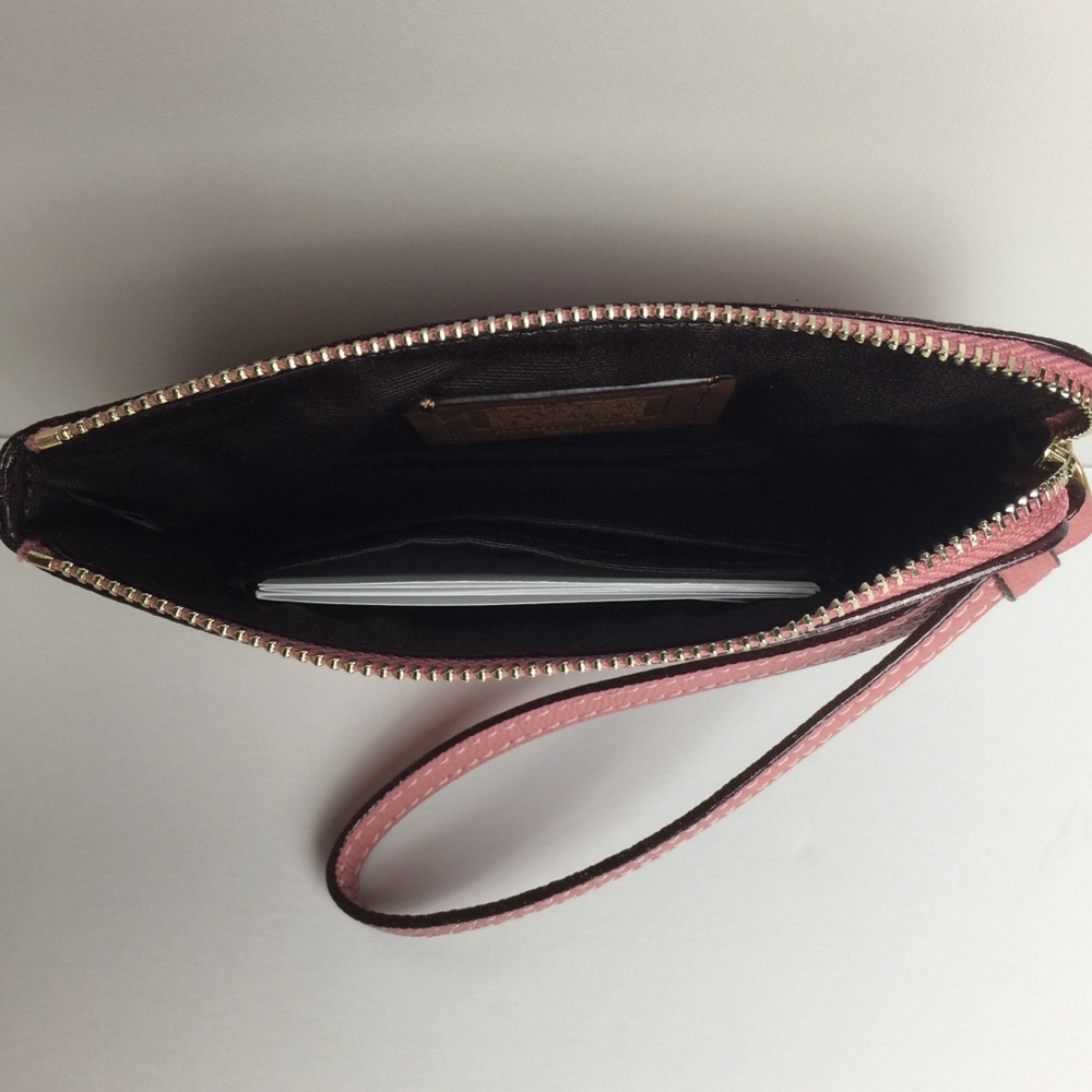 Coach Minnie Mouse Corner Zip Wristlet - Picture 6 of 8
